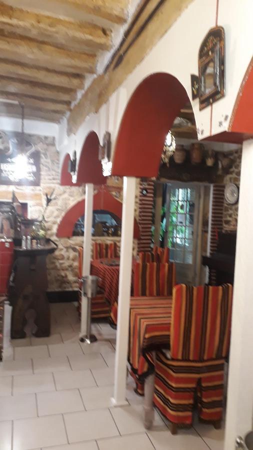 Marie-Claire La Grillade Hotel Briare Exterior photo